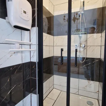 Bos-znam Πανσιόν Γκντίνια