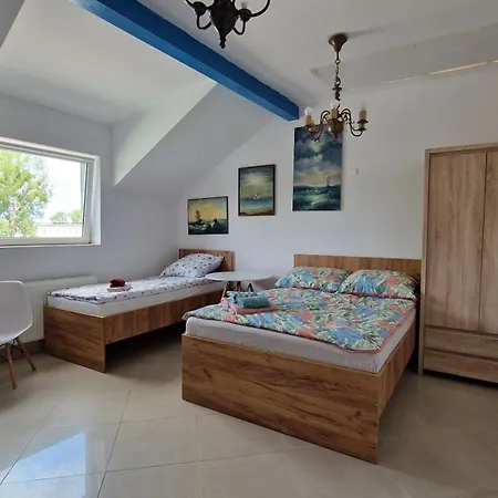 Bos-znam Πανσιόν 3*